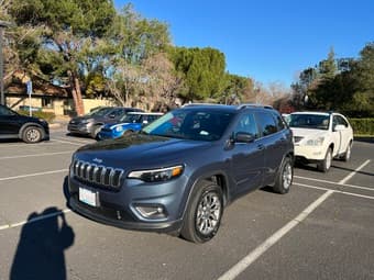 2019 Jeep Cherokee Latitude Plus Sport Utility 4D - 45,000 miles 1