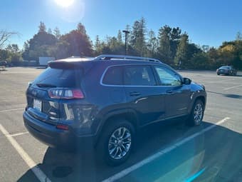 2019 Jeep Cherokee Latitude Plus Sport Utility 4D - 45,000 miles 2
