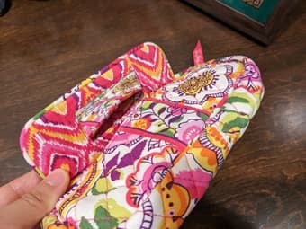 Vera Bradley cosmetics bag with mirror 1