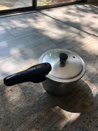 Pressure Cooker 1