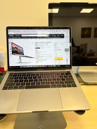 laptop stand (hirise by twelth south) 2