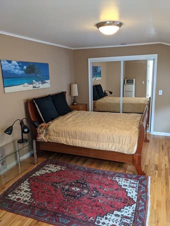 Fully furnished studio in Menlo Park available from 9/1 1