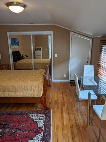 Fully furnished studio in Menlo Park available from 9/1 2