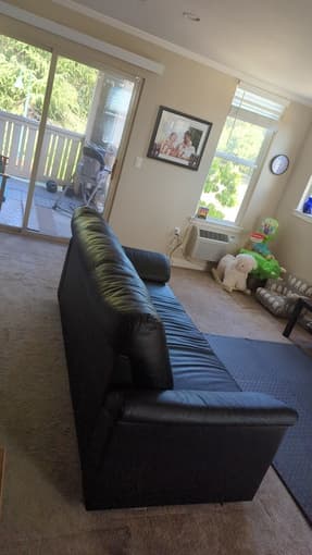 Couch for sale -125$ or OBO 4