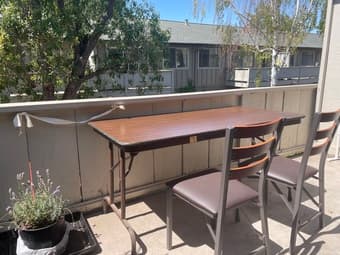 Foldable table and chairs! 1