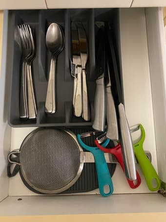 Wine Glasses, Utensil Set, and Cuisinart Knife Set 2