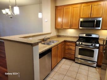 Beautiful 1 bed /1 bath apartment in Los Alto , $3500 1