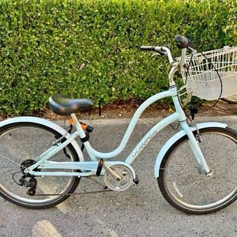 Electra Townie 7D Step-Thru Cruiser Bike w/ basket and bike lights 1