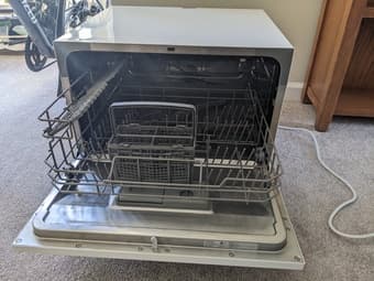 Countertop dishwasher 1