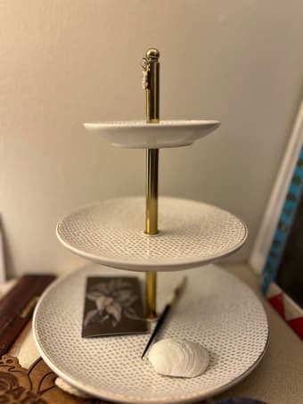 porcelain jewelery stand 1