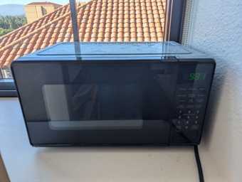 Really good Microwave for sale 1