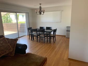 Master BR in 2B2B (1300 sqft) in Menlo Park - Oct 1st to Dec or Feb 1