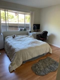 Amazing Two Bedroom Apartment with Huge Backyard Sublet (12/14 - 1/22) 1