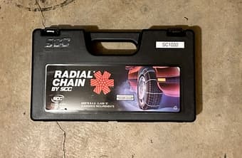 Set of snow tire chains 1