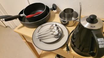 Moving out - kitchens items + brita filter 1