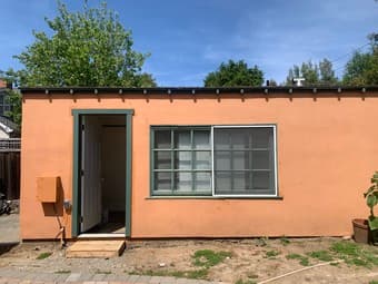 A studio near Paly High 1