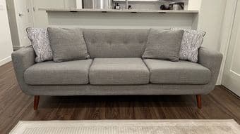 Like-New Sofa with Optional Chaise 3