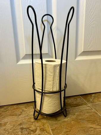 Small pedal trash can & toilet paper stand 2