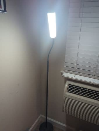 Remote controlled floor lamp 1