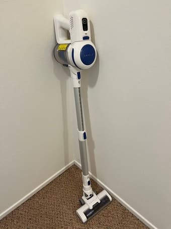 Vacuum Cleaner (Used for Less Than 1 Year) 2