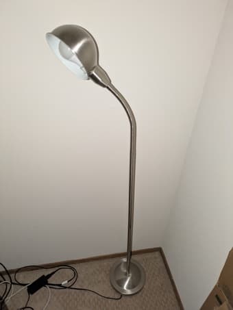 Metal floor lamp 1