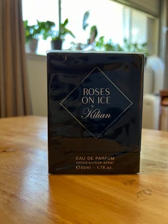 Kilian Roses on Ice Perfume (New & unopened) 1