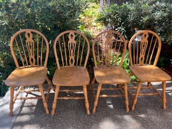 Solid oak pedestal table + 6 chairs and leaf 2