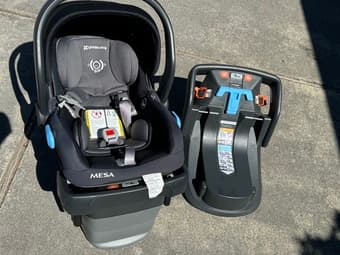 Uppababy Mesa carseat 2018 with 2 bases for sale 1