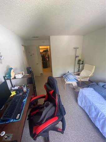 Private bed & bath available in Sunnyvale (20 minutes from Stanford) 1