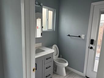 New Private bed & bath available in RWC (15 minutes from Stanford) 3