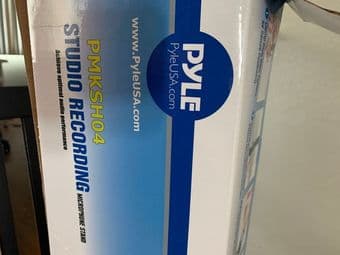 Pyle brand microphone boom stand 1