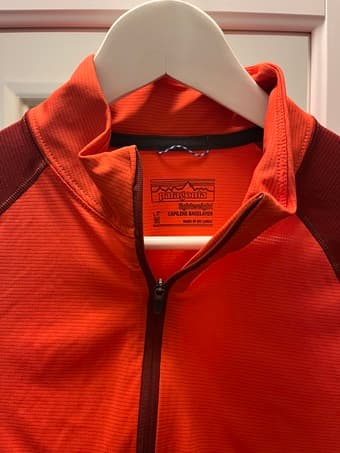 Patagonia 1/4 zip Capilene Shirt, Men, Medium 2