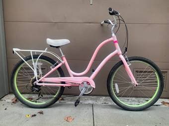 2014 Electra Townie 7D Hybrid bicycle 1