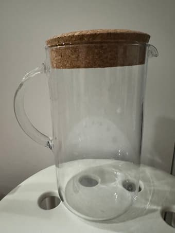 Ikea pitcher with lid 51oz 1