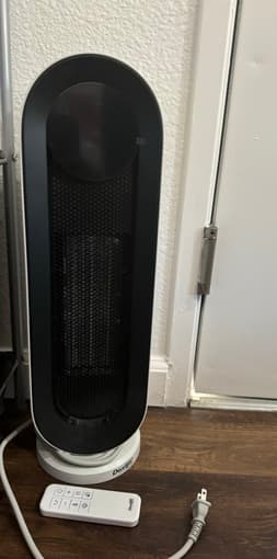 Moving sale: Daxiga space heater 1
