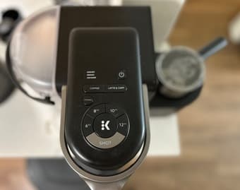 Keurig coffee machine with automatic milk frothing 2