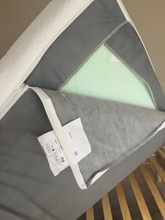 Like New Mattress (super clean and comfortable) 2