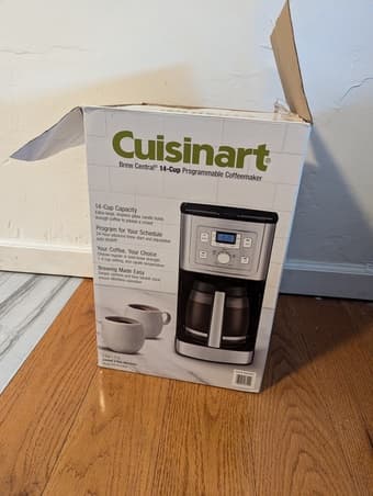 Cuisinart Coffee Maker, 14-Cup Programmable 2