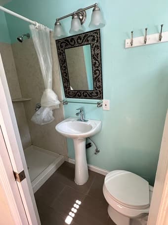 Furnished master bedroom with private bathroom in East Palo Alto 4