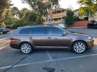 Volkswagen Jetta SportWagen SE 2012 1