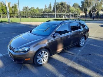 Volkswagen Jetta SportWagen SE 2012 2