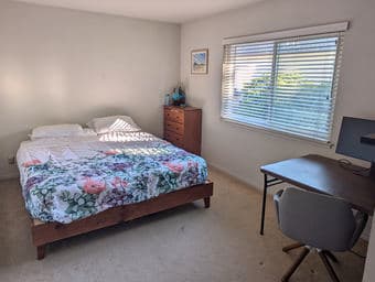 $1,105 / 1br - Large bedroom in Palo Alto Home available September 1