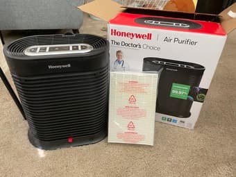 Air purifier with filters 1