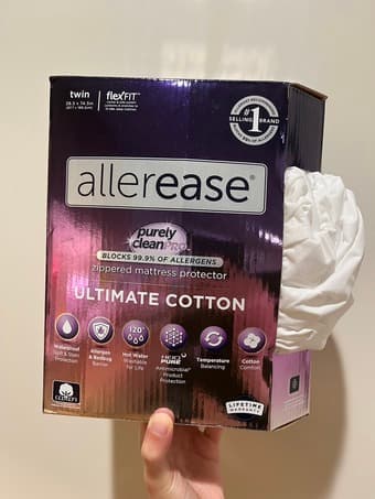 Brand New Mattress Protector - Twin 1