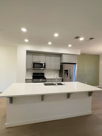 Looking for a roommate in Mountain View Townhouse 4