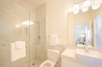 Large Private Master Bedroom @ Mountain View Pool House 2