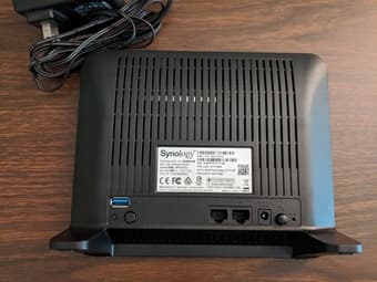 Synology MR2200ac Mesh Wi-Fi Router 2