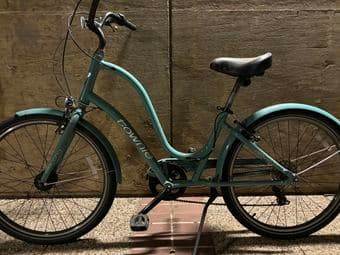 1.5 years old comfort bike (electra townie bike) 1