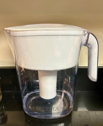 Brita pitcher (10 cup) + 4 brand new filters 1