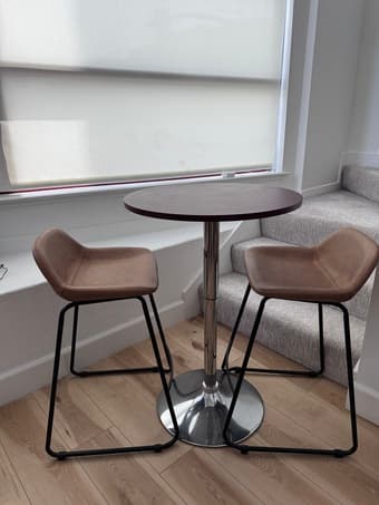 Round High Top Cocktail Table / Pub Table - Adjustable - NEW 1